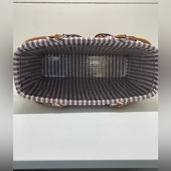 Longaberger 1998 Cherished Memories Sweetheart Basket  for display very clean - Picture 5 of 5